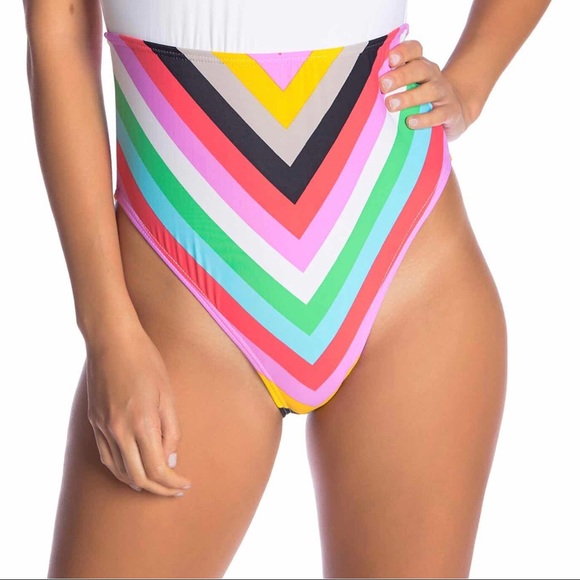 ⛱ VYB SCREENED ONE PIECE SWIMSUIT SIZE: Large ⛱ - Picture 4 of 8